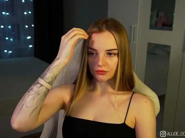 Freechat 1-Babyfox on BongaCams