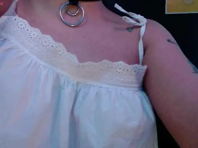 Offline AbsentaVert on BongaCams