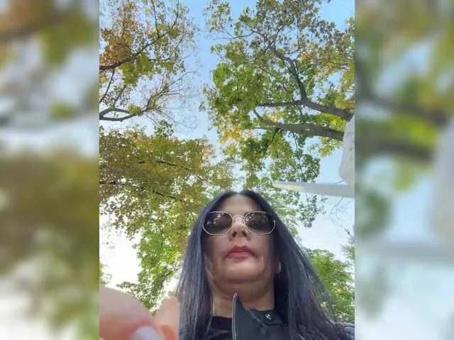 Offline Afinakaroli83 on BongaCams