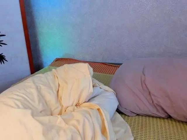 Offline AhegaoMoli on BongaCams