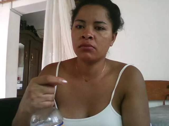 Offline Alexiane-Candy on BongaCams