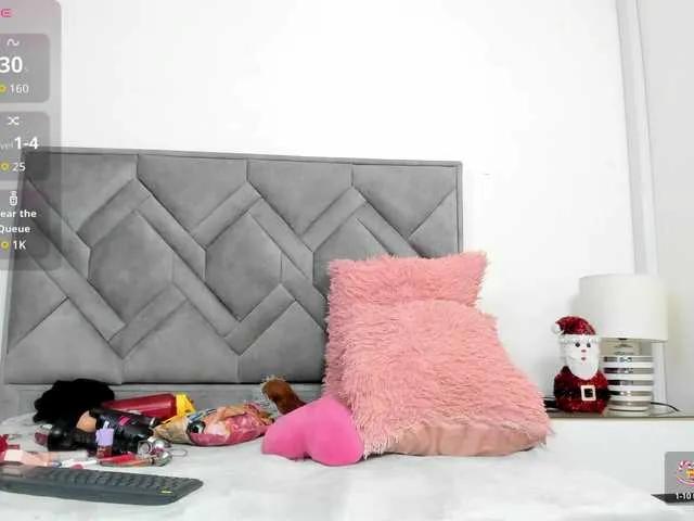 Offline alicee-18 on BongaCams