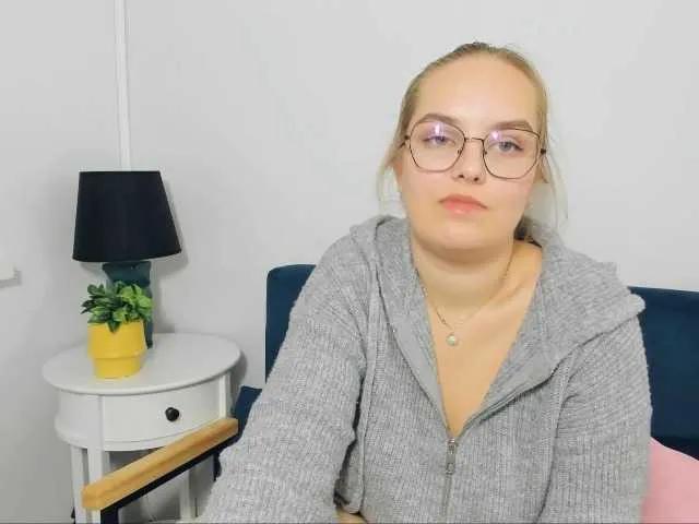 Offline AlicePretty69 on BongaCams