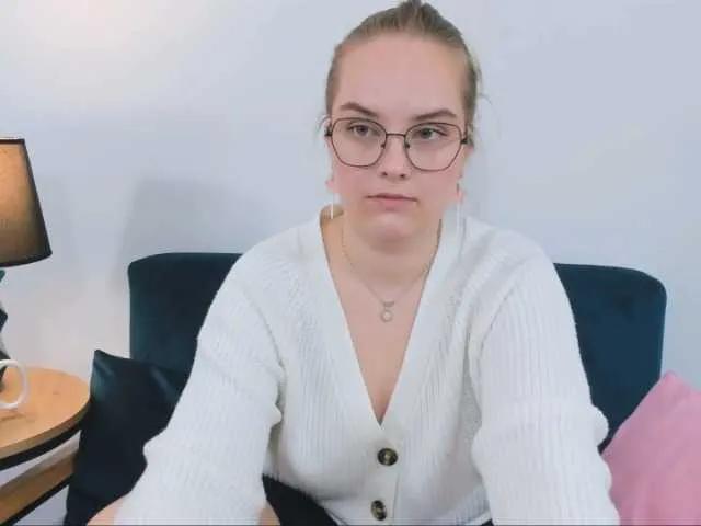 Offline AlicePretty69 on BongaCams