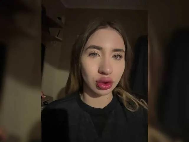 Freechat alizii on BongaCams