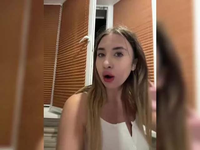 Freechat alizii on BongaCams