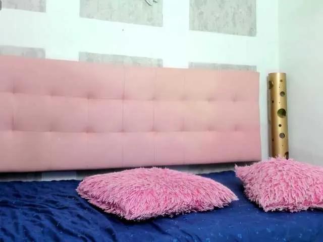 Offline Alondraconnor on BongaCams