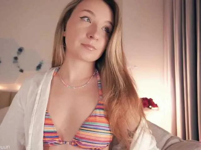 Offline AlytheAmore on BongaCams