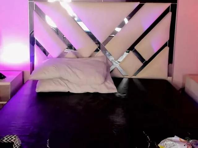 Offline AnahiJones on BongaCams