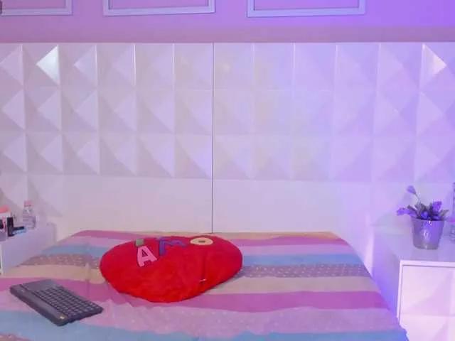 Offline AndreaNavas on BongaCams