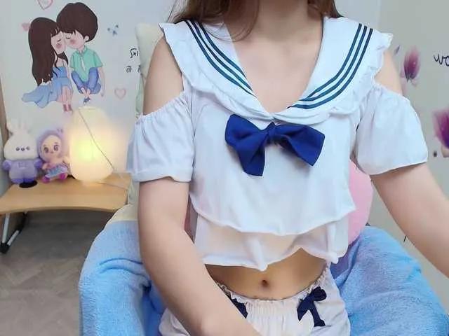 Offline Angela19 on BongaCams