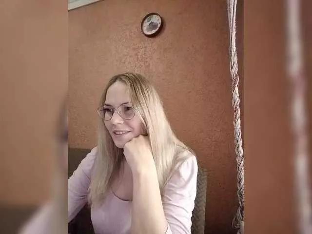 Offline Angelicac on BongaCams