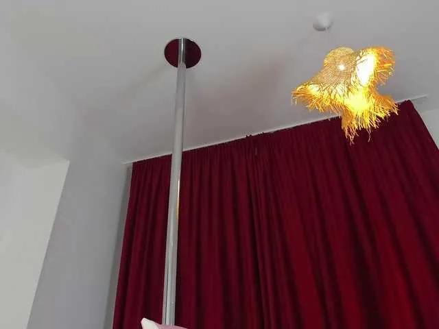 Offline AnneBlueeyes on BongaCams