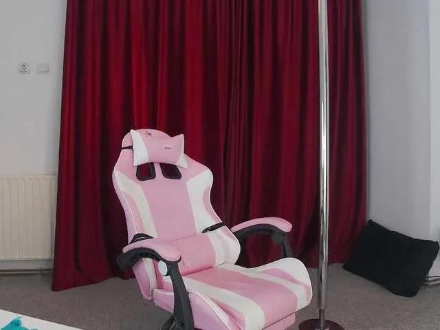 Offline AnneBlueeyes on BongaCams