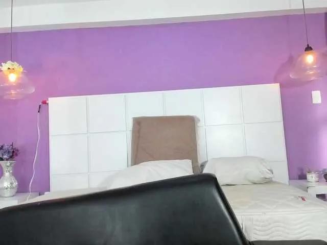 Offline AnnHouston on BongaCams