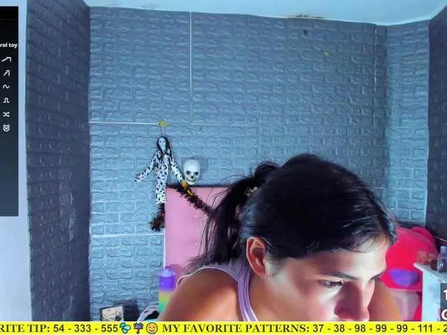 Offline AriannaLewis on BongaCams