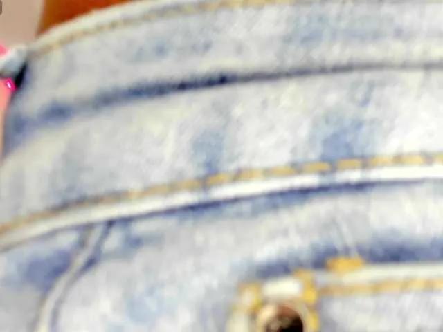 Offline BarbieHotLaura on BongaCams