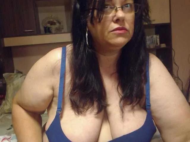 Offline BeautifulDrea on BongaCams