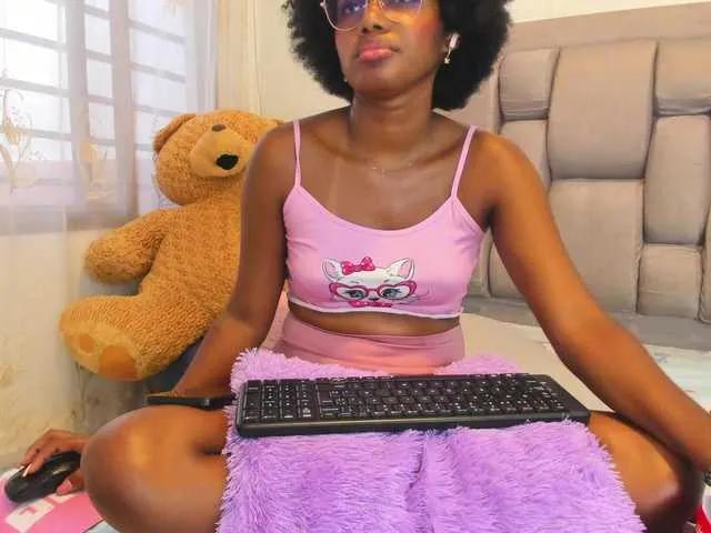 Offline Beauty-Luci on BongaCams