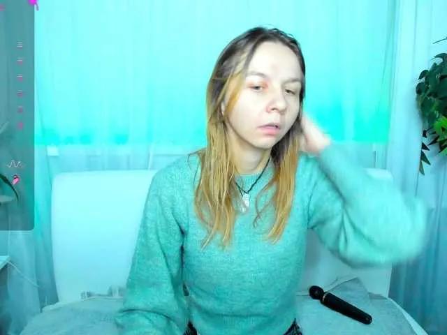 Offline Beellami on BongaCams