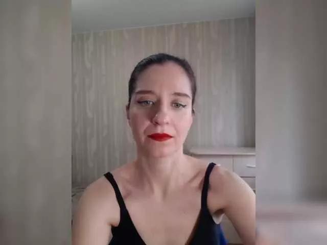 Offline BellaTasty on BongaCams