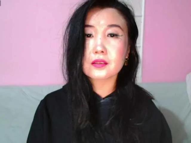 Offline Bet-Lu on BongaCams