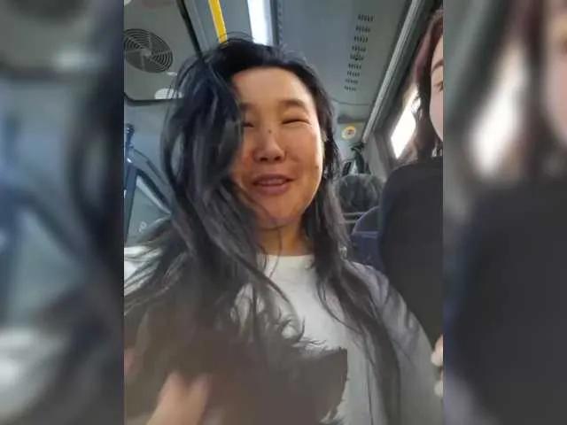 Offline Bet-Lu on BongaCams