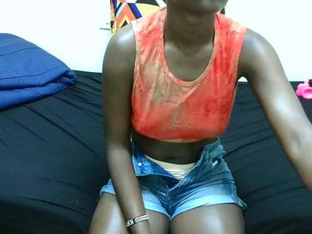 Offline Blackqueeen on BongaCams