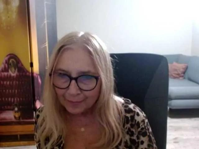 Freechat BlondeSofia on BongaCams
