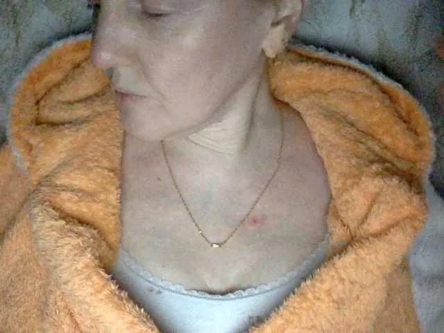 Offline BlondyVio on BongaCams