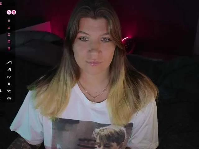 Freechat BloomBambi on BongaCams