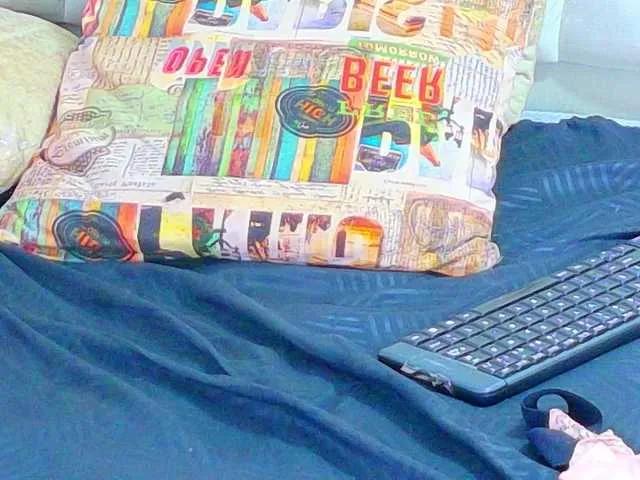 Offline bonieklent on BongaCams