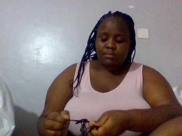 Freechat Bursty-Monique on BongaCams