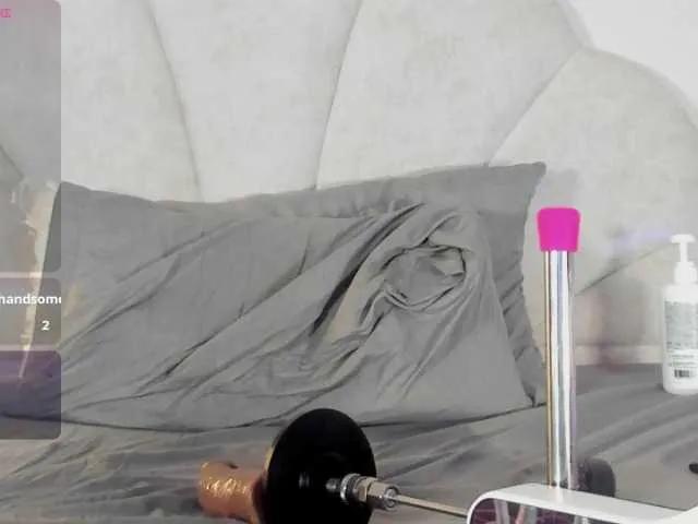 Offline Candaceowens on BongaCams