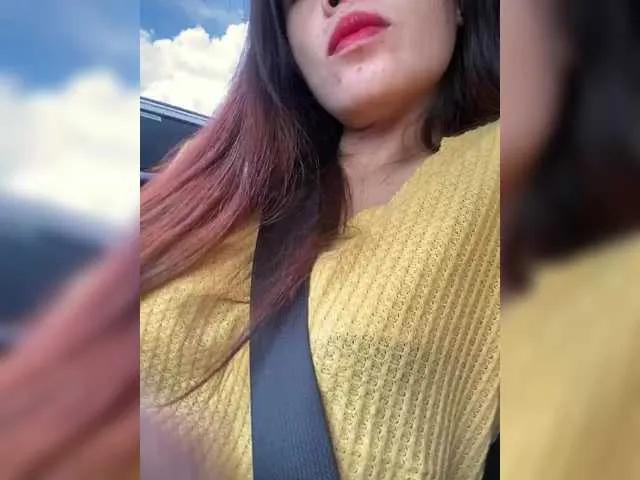 Offline candicelovee on BongaCams