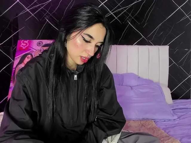 Freechat candy-leila on BongaCams