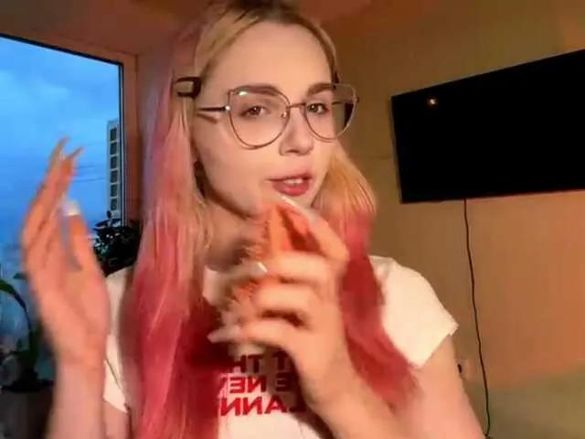 Freechat CarenPoellnitz on BongaCams