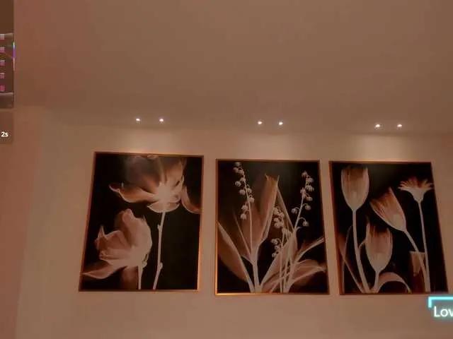 BongaCams CarlaSmith is Freechat CarlaSmith — I love it when they support me, that means they like my show and get horny with my body.