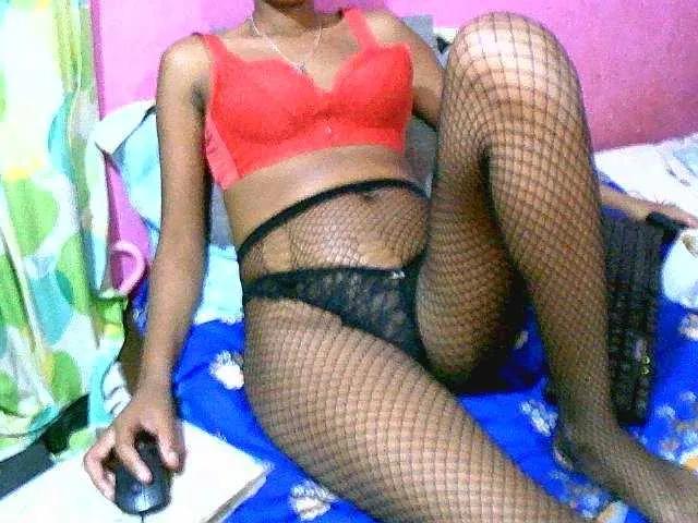 Offline Chellah01 on BongaCams