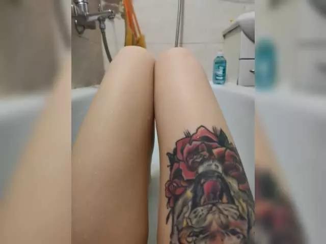 Offline cherrybunny on BongaCams