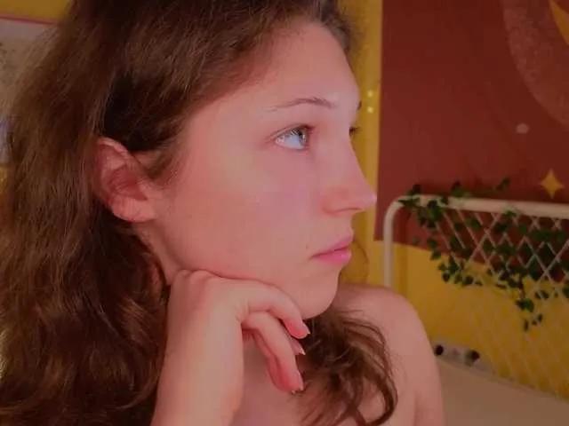 Offline CherryLea on BongaCams