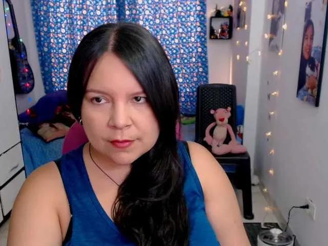 Offline clarie- on BongaCams