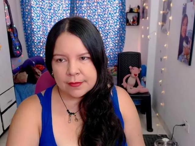 Offline clarie- on BongaCams