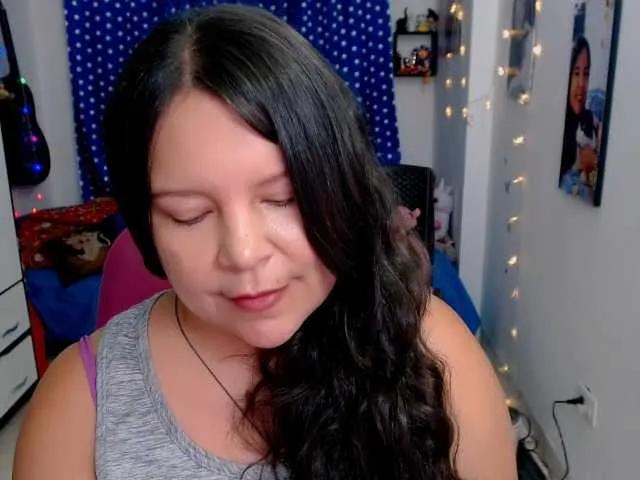 Offline clarie- on BongaCams