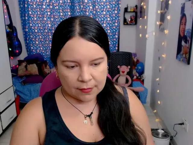 Offline clarie- on BongaCams