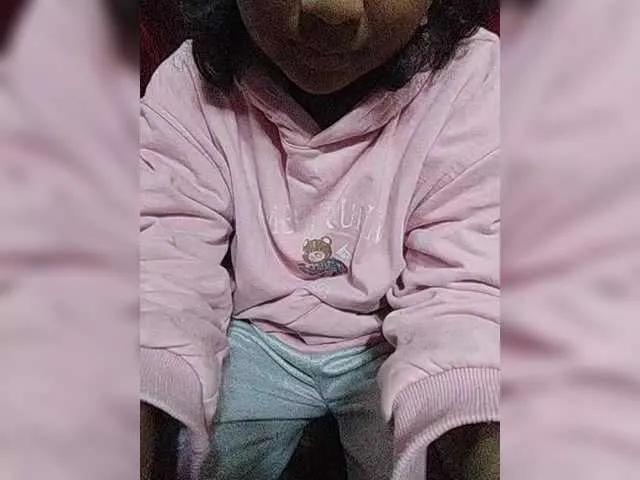 Offline Clarravikuna on BongaCams