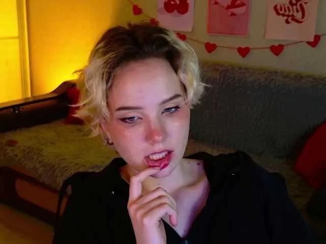 Offline Cool-Love on BongaCams