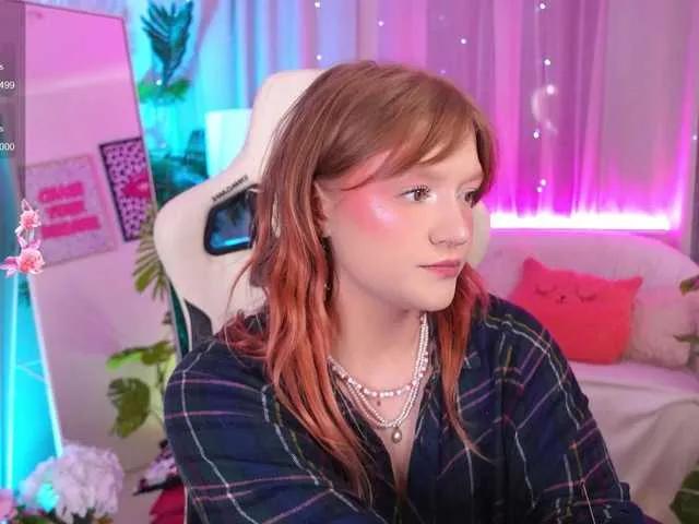 Freechat CrazyWine on BongaCams