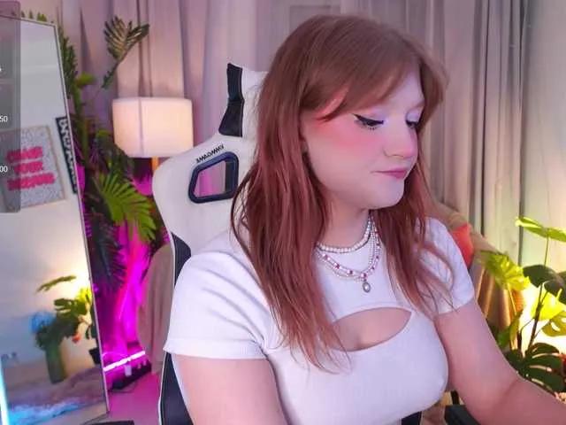 Freechat CrazyWine on BongaCams