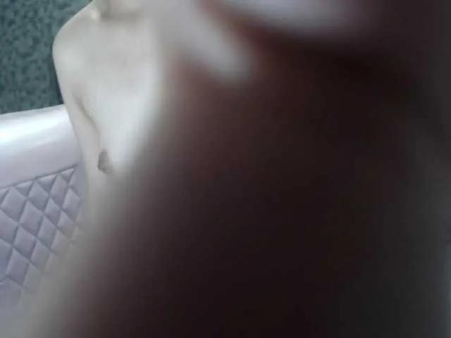 Offline CrisstalPink on BongaCams